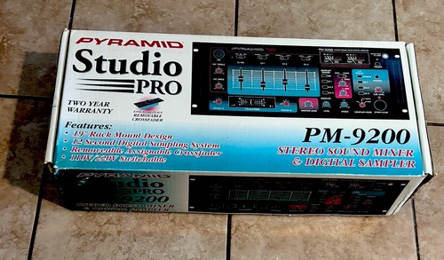 Vintage pyramid studio - vintage,